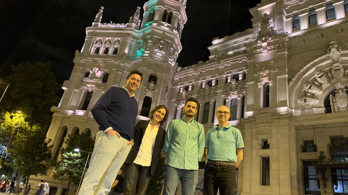 COFMadrid's tweet photo. Estamos agradecidos, orgullosos y emocionados por representar una profesión que se ha convertido en un pilar tan esencial para la salud de la población mundial. Gracias a tod@s l@s farmacéutic@s. Feliz #DMF2022 https://t.co/y4PdjsWgVm