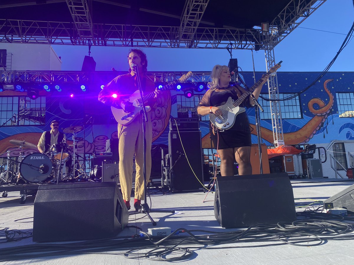 Afternoons with <a href="/shanandtheclams/">shannon & the clams</a>