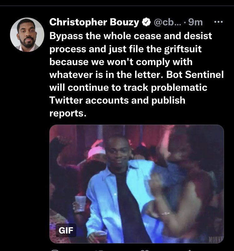 snarksentinelx's tweet photo. #BOUZYTWEETS #BouzyBlocked #BouzyBucks #Bouzy
Is he hiding from this server like he hid from the last, while calling the police he publicly approves of defunding??
#kitchenHQ https://t.co/YX7qXOuIbz