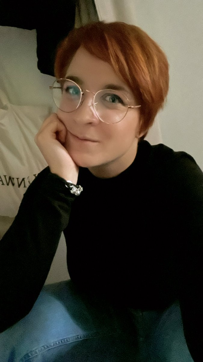 CindySchoof's tweet photo. "Warst du beim friseur?" https://t.co/vKA1Qd5osQ