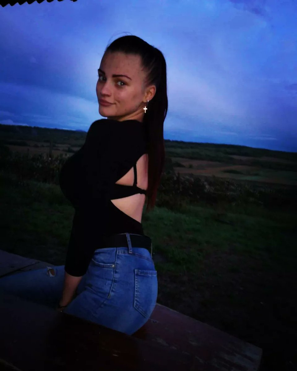 Barta Enikő tweet media