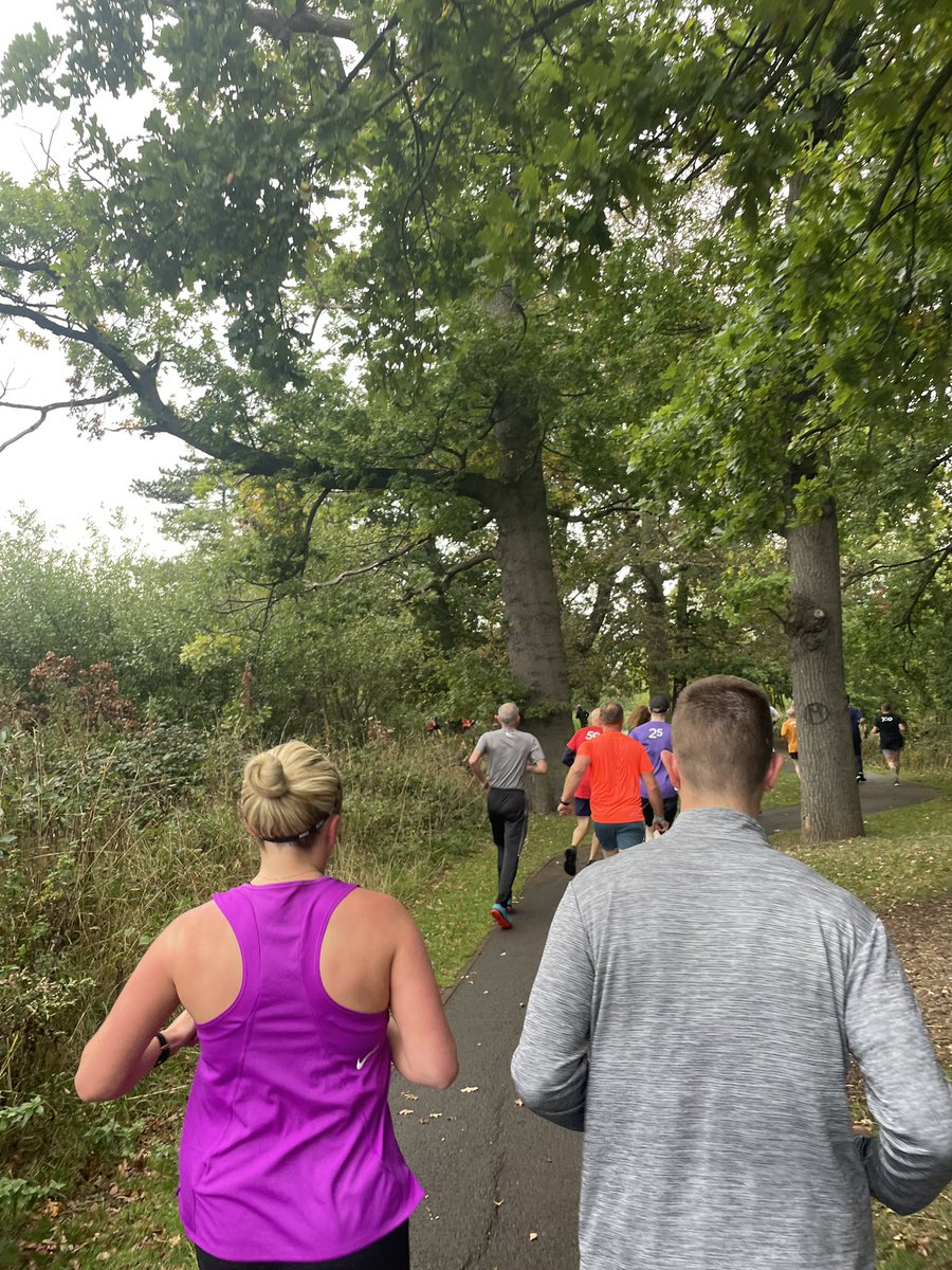 JessicaJAW1903's tweet photo. Another new @parkrunUK this morning - @stewartparkrun a beautiful leafy course with even the geese pleased to see us! Friendly wonderful volunteers as ever - such a wonderful running community to be part of #running #xommunity https://t.co/X9KcLKMekX