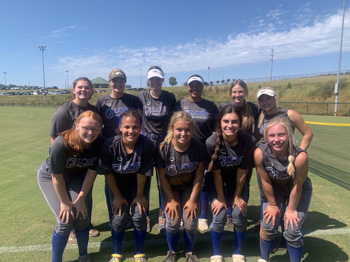 xtremedemarini's tweet photo. 2022 Tri State Fall Exposure-Florence, Alabama-Mississippi Glory Premier 18-Lewis finishes 2-0 with wins over Xtreme 05 and Alabama Lady Dukes! #ALLIN! https://t.co/w8lUXjJQfU