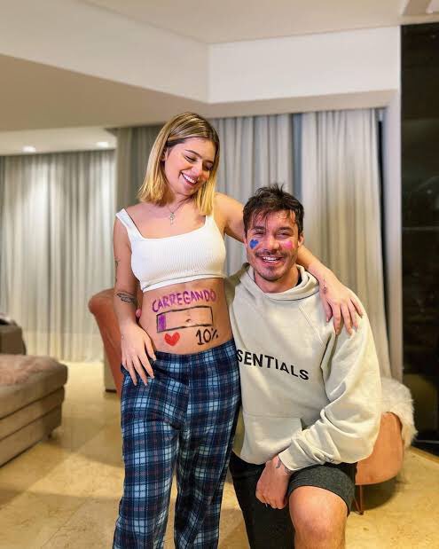 centralreality's tweet photo. Após anúncio de gravidez, Eliezer revela que não vai morar com Viih Tube: 

"Eu quero participar de tudo, quero estar presente em todos os momentos. Mas morar junto, ainda não. Não vou me mudar pra casa dela, nem ela pra minha" https://t.co/DvwqNeahIq