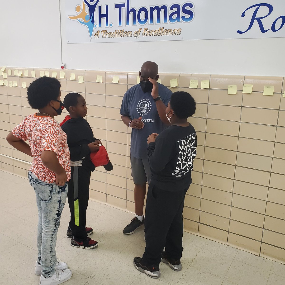 100BlackMenVA's tweet photo. Morning Mentoring. #mentoringthe100way #vapeninsulamentoring #aspiretobegreat #inspiregreatness https://t.co/dJJhFE1BW4
