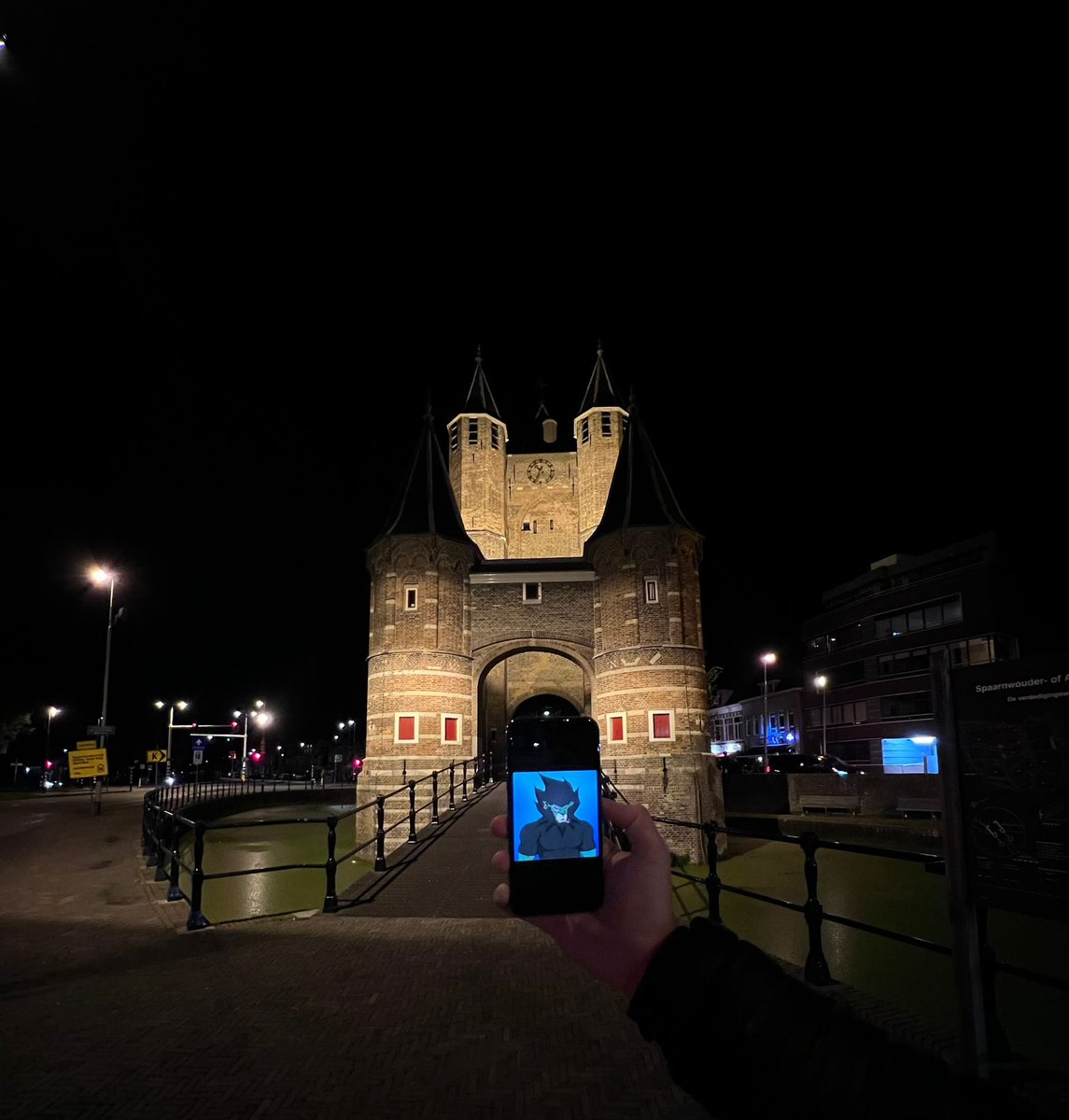 MrLionX_NL's tweet photo. Walking the Lion late night 🦁@LoadedLions_CDC #LoadedLions #CyberCubs #LoadedLionTakeOver https://t.co/MnD71JGYzD