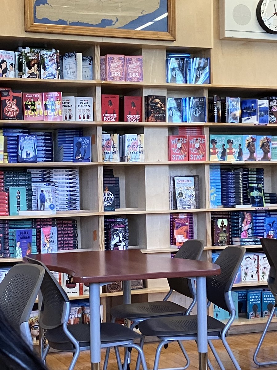 counselorcolon's tweet photo. Enjoyed the PTA breakfast this morning in @RalphRMcKeeCTE beautiful library. #respresentationmatters #parentinvolvementmatters #studentvoice #studentchoice 🙌🏼 https://t.co/7KQHAdwh30