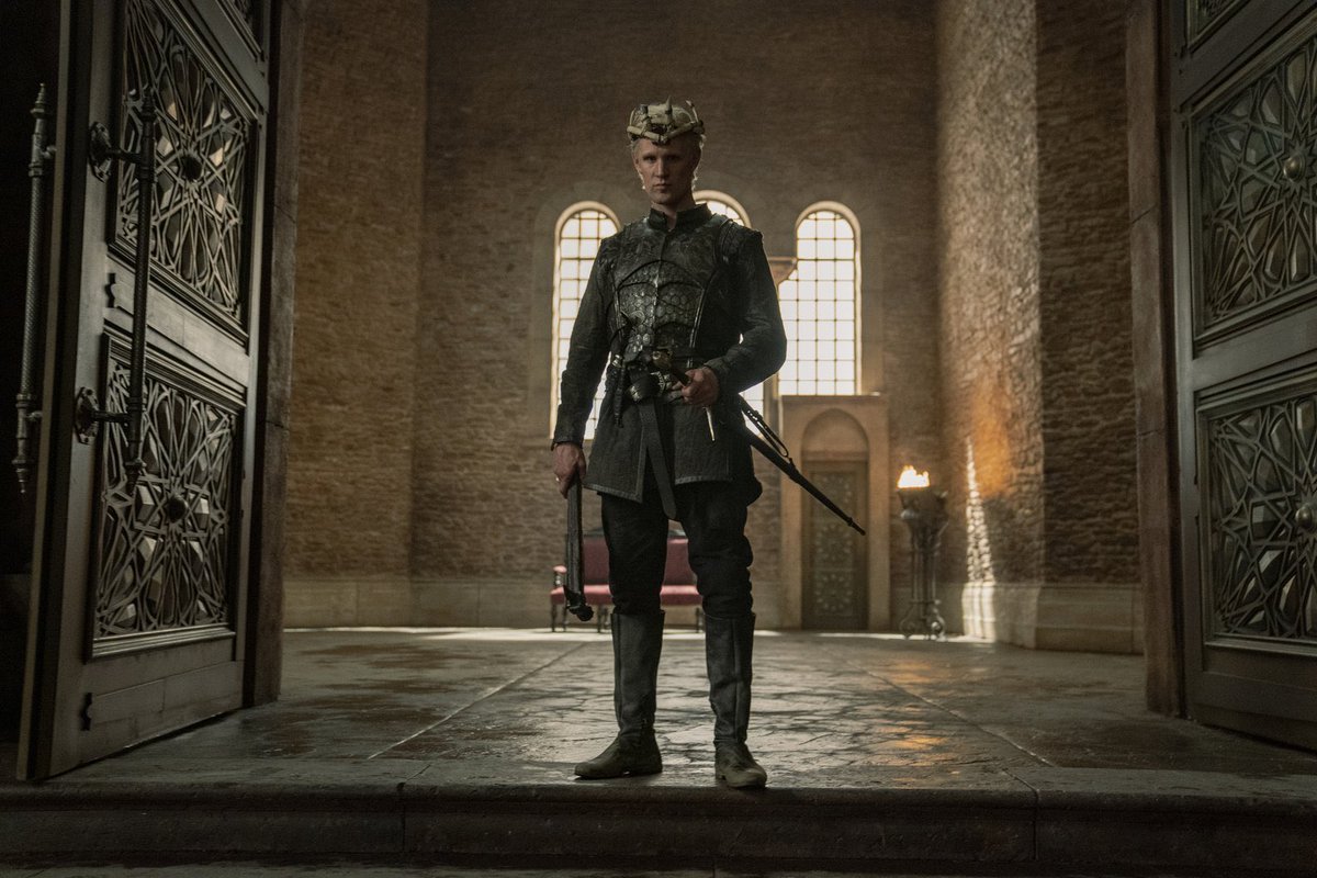 westerosies's tweet photo. The #HouseoftheDragon timeline so far: 

Episode 1 -> 6 months -> Episode 2 
Episode 2 -> 3 years -> Episode 3
Episode 3 -> 1 year -> Episode 4
Episode 4 -> 0-1/2 months -> Episode 5
Episode 5 -> 10 years -> Episode 6 https://t.co/6KRYiUldgN