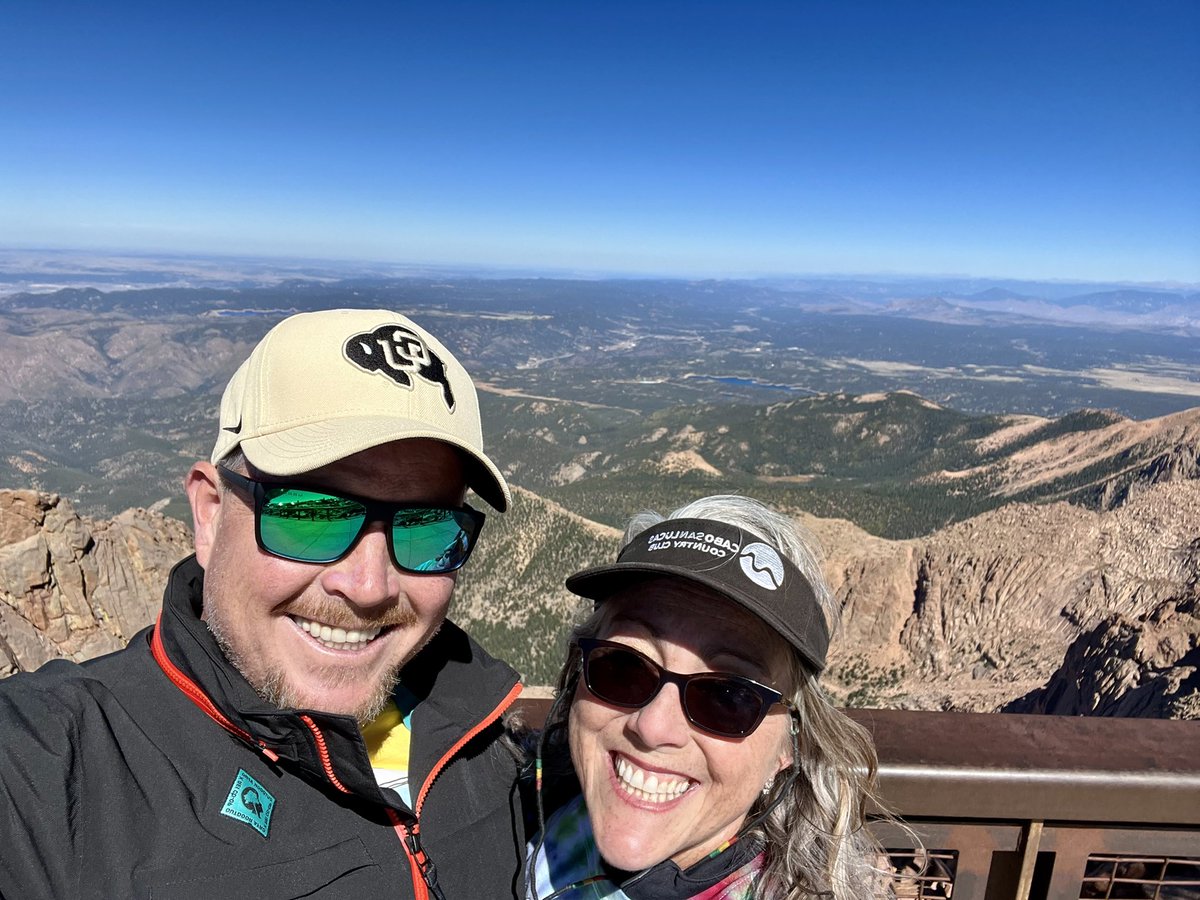 mraible's tweet photo. Drove #HefeTheBus up Pikes Peak with @TrishPhoto today and the local VW community. Such a beautiful day! βοΈ #vwbus #vwec https://t.co/fHij3BWz29