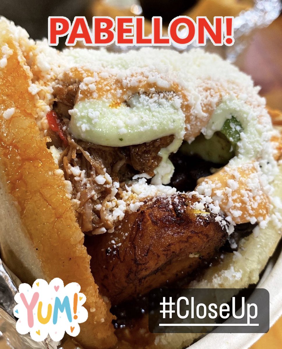 A close up to our most iconic dish which is a national icon in Venezuela. The #Pabellon Arepa. It is soooo good that if you haven’t try it you should definitely visit us .
.
.
#saborvenezolano #foodnetworkve #venezuelanfood #arepitas #venezuelansite #venezuelan #saturdayvibes