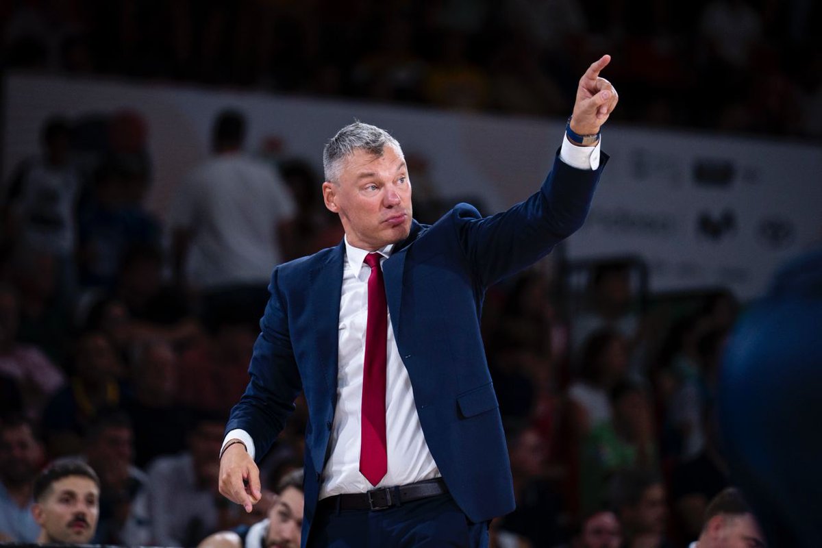 FCBbasket's tweet photo. 🏆A la FINAL de la Supercopa Endesa! 

🏀 Triomf per 91-74 contra la @Penya1930 en la segona semifinal després d'una gran segona part

🔥 Aquest diumenge, a les 18:30h, final contra el @RMBaloncesto https://t.co/6Ltc1KFzBk