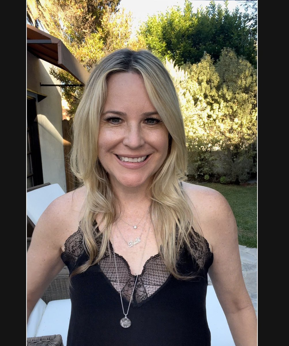 BETHSREALWORLD's tweet photo. What’s everyone think about the Challenge Documentary? I’m excited to start watching.. @TheChallenge @GamerVev @paramountplus #thechallengeallstars #therealworldhomecominglosangeles #bethstolarczyk #eyelusionlashes #cateyelashes #hoodedeyefix #noplasticsurgery #instanteyelift https://t.co/gtTUxOOrlg