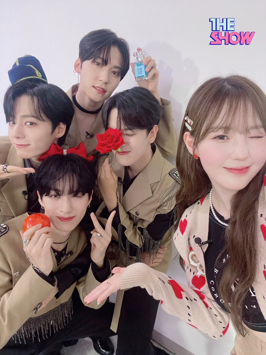 dizzyfiles's tweet image. yoOOOOO YO YO YO SOLO YO MÍA ESTA FOTO