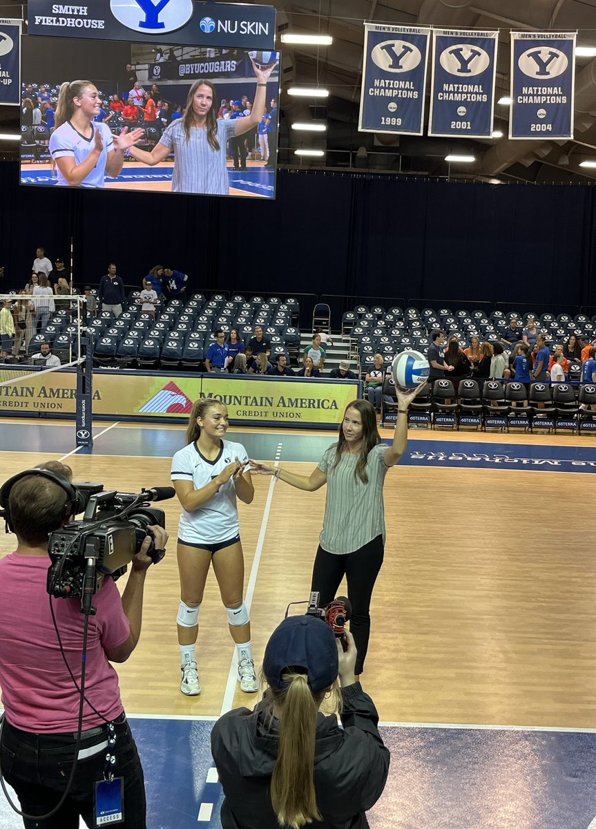 With a 25-12, 18-25, 25-21, 25-22 win over No. 17 Pepperdine, #BYUwvb Coach Heather Olmstead improves to 200-25 all-time at BYU. 

Olmstead is believed to be the fastest coach in NCAA Division I history to reach the 200-win plateau.