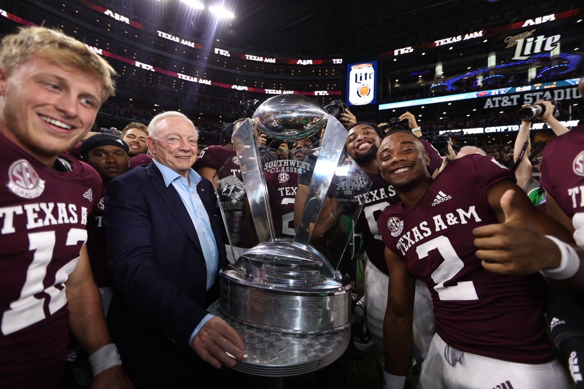 AggieFootball's tweet photo. 10 of 11 

🏆🏆🏆🏆🏆🏆🏆🏆🏆🏆 https://t.co/eCXl43Wh7D