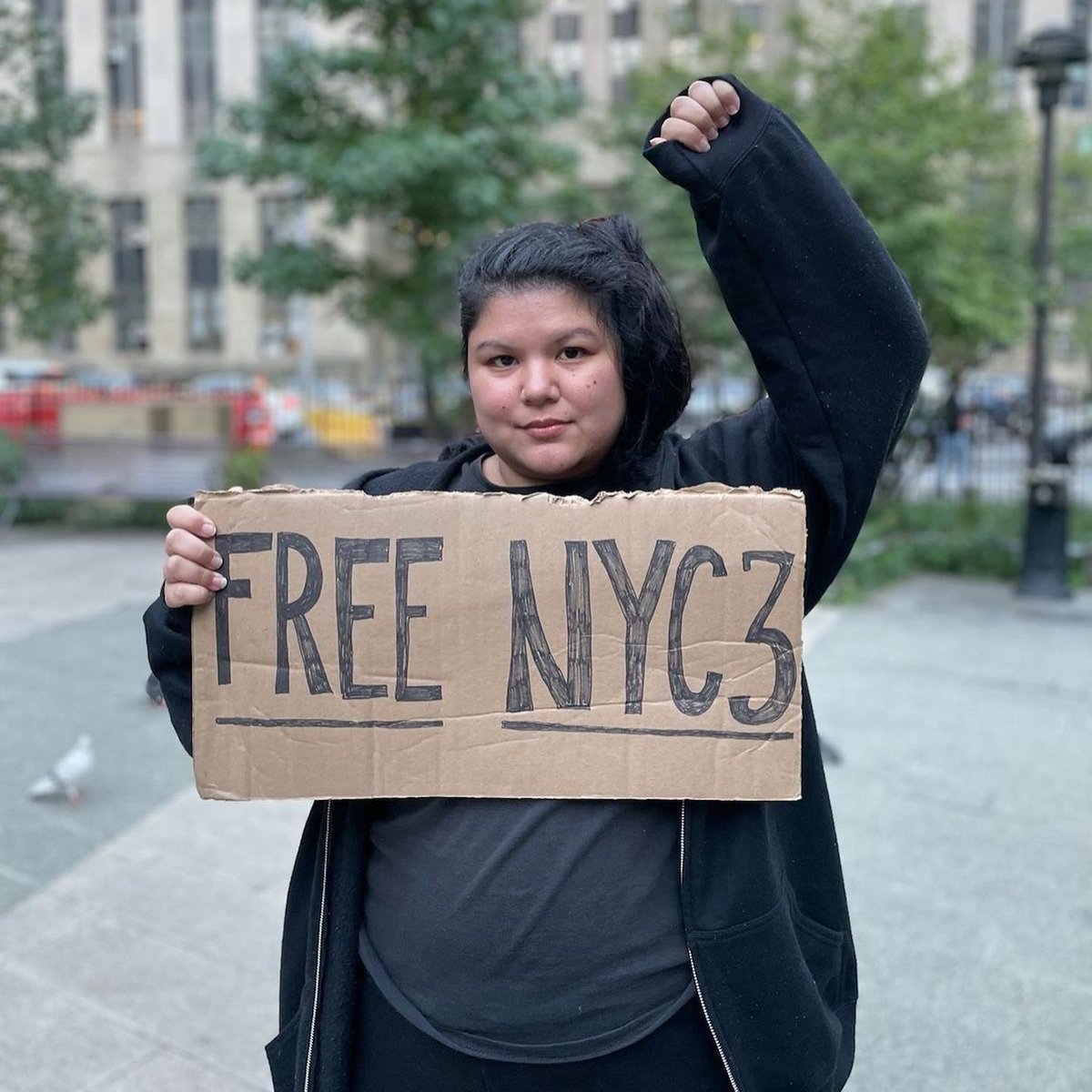 anakbayanqueens's tweet photo. 🇵🇭 FREE NYC 3 UPDATE #4

The #NYC3 has been released! Thank you so much for your outpouring support!

Follow BAYAN USA for more info on our next steps! We will continue the fight both in the streets &amp; in the court!

#FreeNYC3 #ArrestMarcos #DefeatFascism #ActivismIsNotACrime https://t.co/Kzyn3Nro85