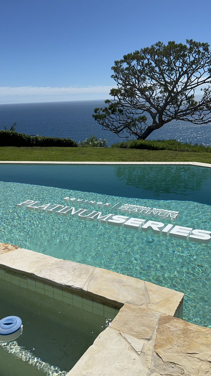 miss_nightowl's tweet photo. the third installment of the American Express and Equinox Platinum Series.
A full day of meditation with Vishen, opened by a relaxing sound bath hosted by 5 Sense Collective at a luxe villa in the hills of Malibu ๐
Project Manager: me
#projectmanager #PMbae #AMEX #Equinox #HS https://t.co/M9KiIDTENI