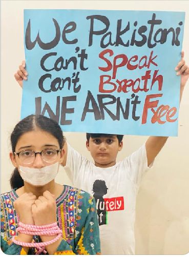 FatimaA06331166's tweet photo. @siasatpk 🕋
خاکم بدہن
۔ @PTIofficial کی ملک دشمن سرگرمیاں
شروع ہوگئیںun پر احتجاج غداری ہے
امریکی فرم کی خدمات پاکستان کی
تباہی کےلیےلی گئیں ہیں
ایک نئی مافیا پنپ رہی ہےجو
#PakistanisProtestAtUN
امریکہ کومداخلت کی دعوت دےرہی ہے
#SupremeCourtofPakistan
کی عدم دلچسپی عوام کو بیدار کردےگی
۔ https://t.co/Gu89ALffIQ