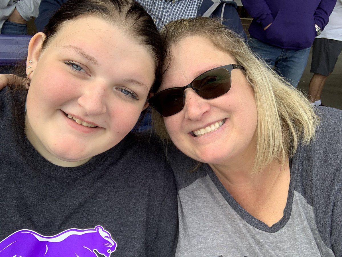 AmyCSchmidt's tweet image. A little University of Sioux Falls football and time with my family!