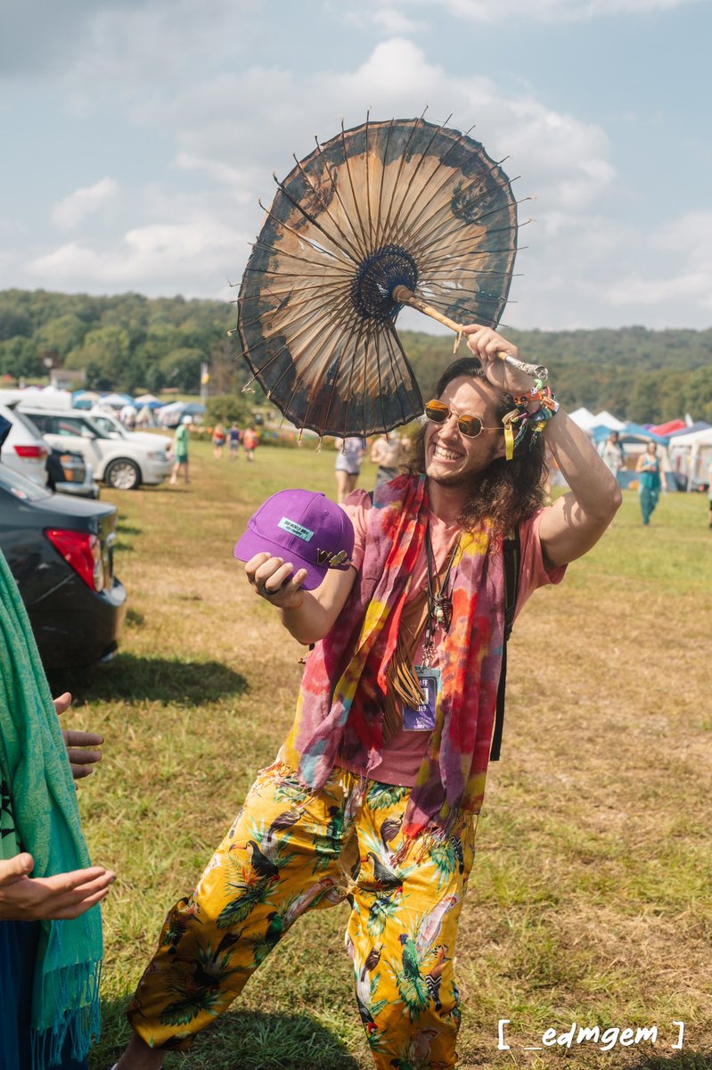 _edmgem's tweet photo. #edmgem : BRING THAT #DRIP BACK TO #WAKAANFESTIVAL.! 

#WAKAAN #WOOKERY #WOOKERY4LIFE #BASSBABY #HEAVYONTHEBASS #EDM #GEM #UMBRELLA #PASHMINA #WONKY 
#MULBERRYMOUNTAIN 

#MUYFRIO 

#CHILLMOMENTS 

#CHILLSTUDIOS [ #FILM | #MUSIC | #DESIGN ] https://t.co/j5Z3QqEv6q