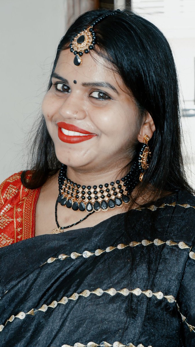 khushboo1singh's tweet image. कभी अर्श... कभी फ़र्श रहेगा,
अगर सपने बड़े हैं.. तो संघर्ष रहेगा!

खुशबू कुमारी