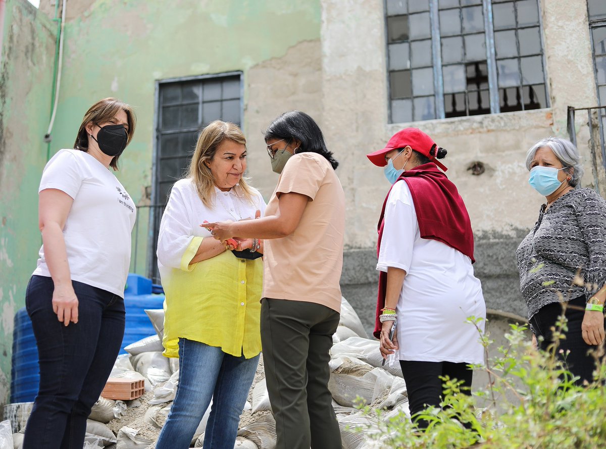 Yelitze Santaella tweet media
