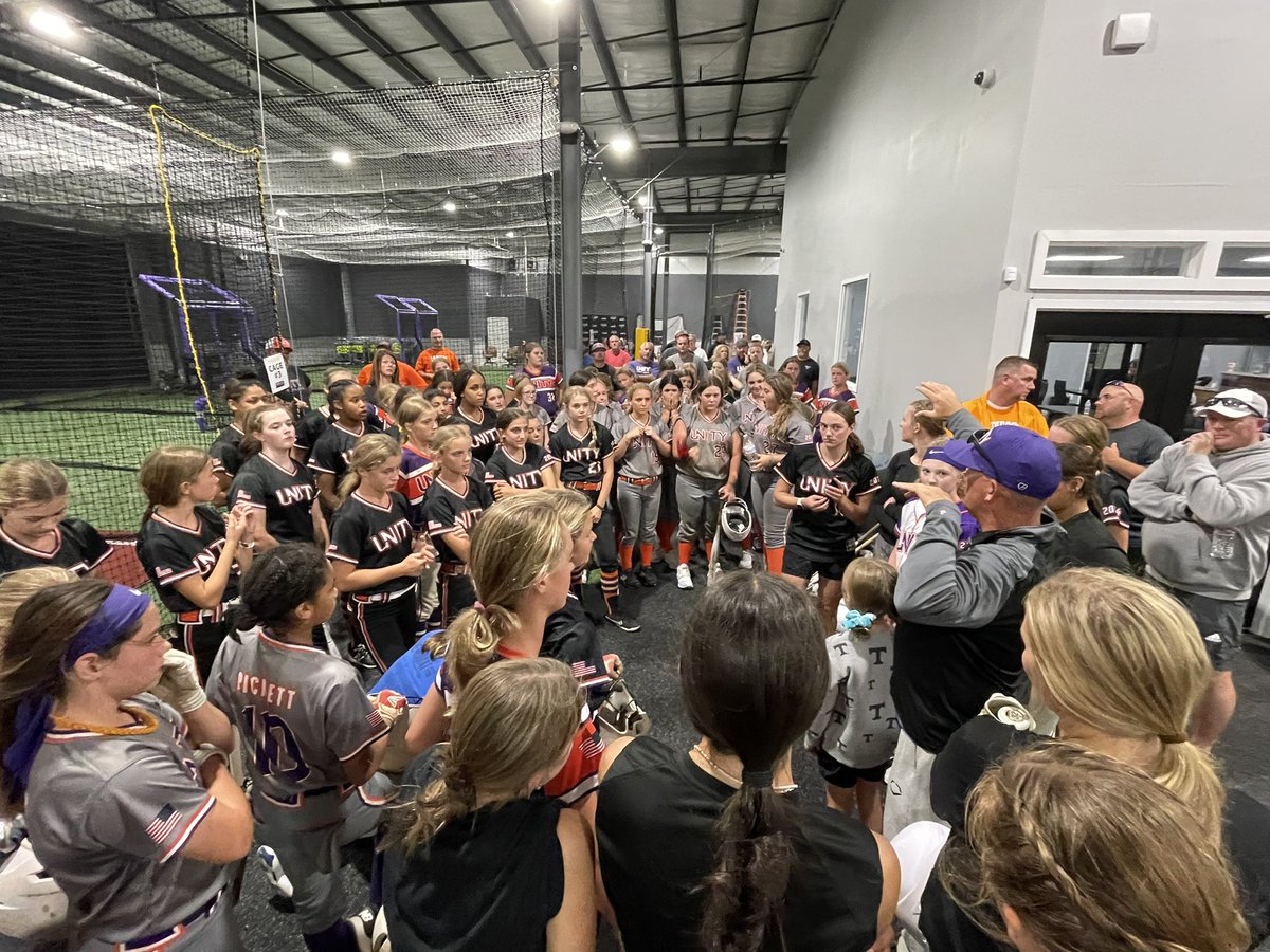 UnityRussel's tweet image. Day 1 of Unity Weekend in the books!!!  Love being a part of this special group!!! #UnitySoftball