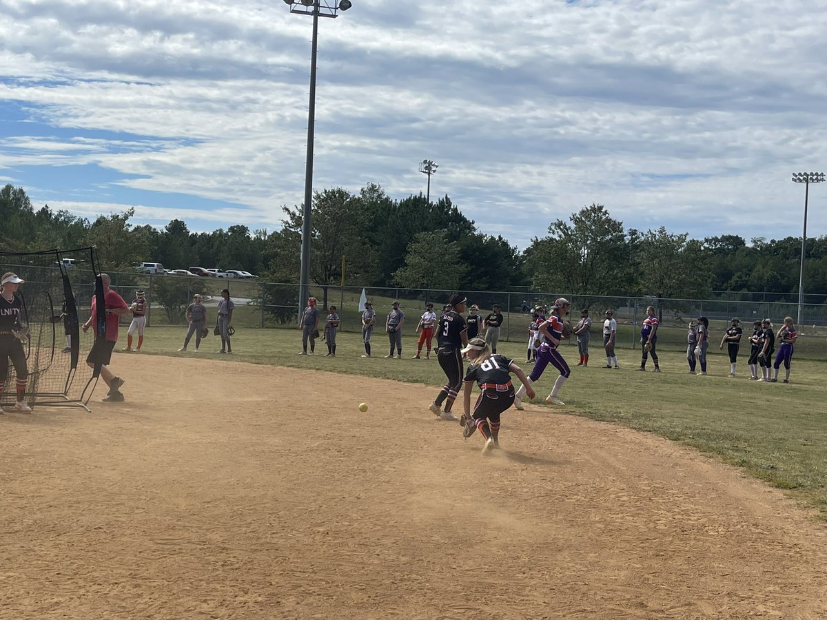 UnityRussel's tweet image. Day 1 of Unity Weekend in the books!!!  Love being a part of this special group!!! #UnitySoftball
