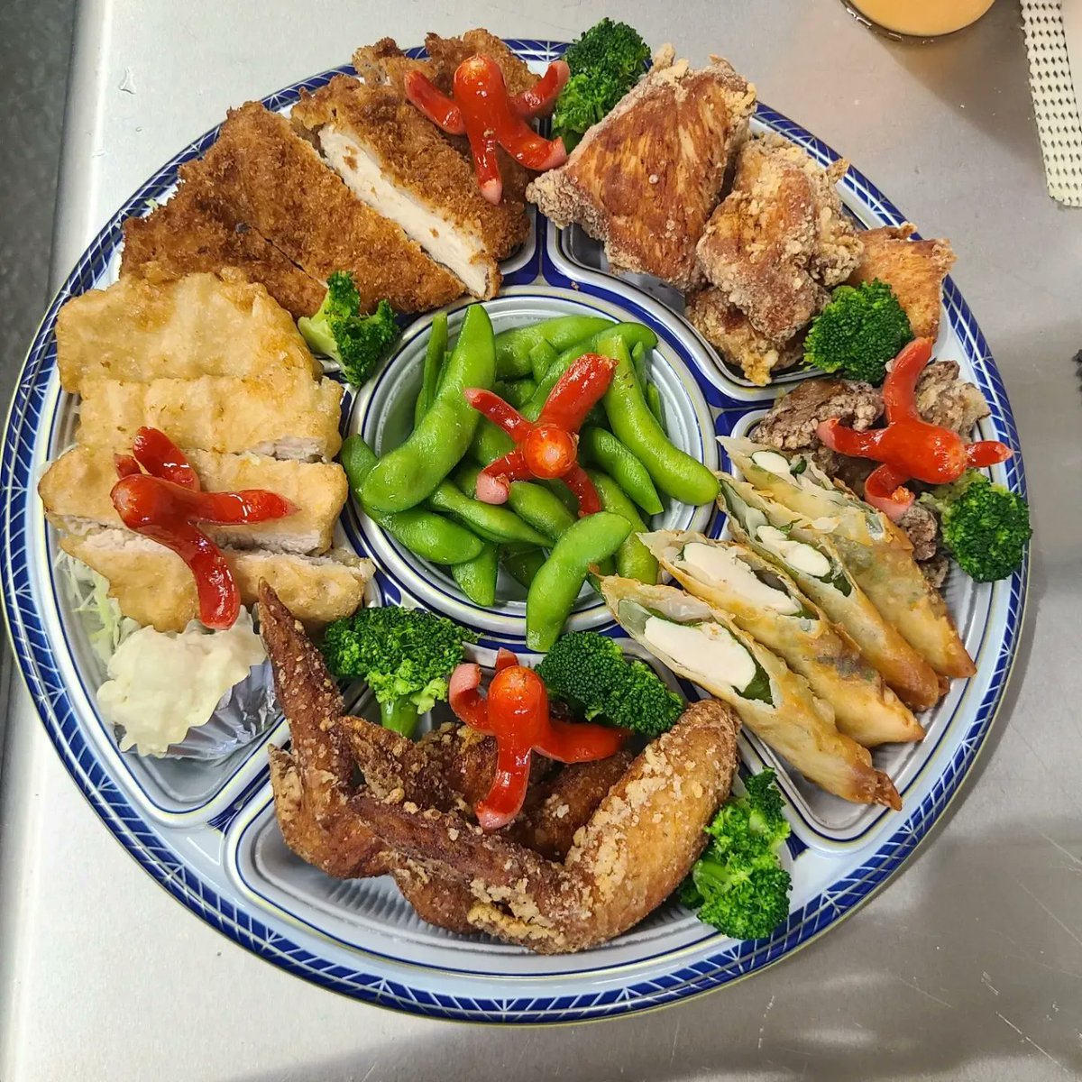 鶏笑飾磨英賀保店 on Twitter "おはようございます☀秋晴れの播州はアチコチで祭りの準備が進んでいます🏮人が集まるとこにオードブルは