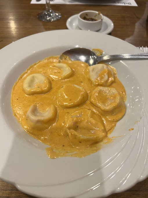 Sal&iacute; a comer ✨ https://t.co/fW4KcPt8Nc