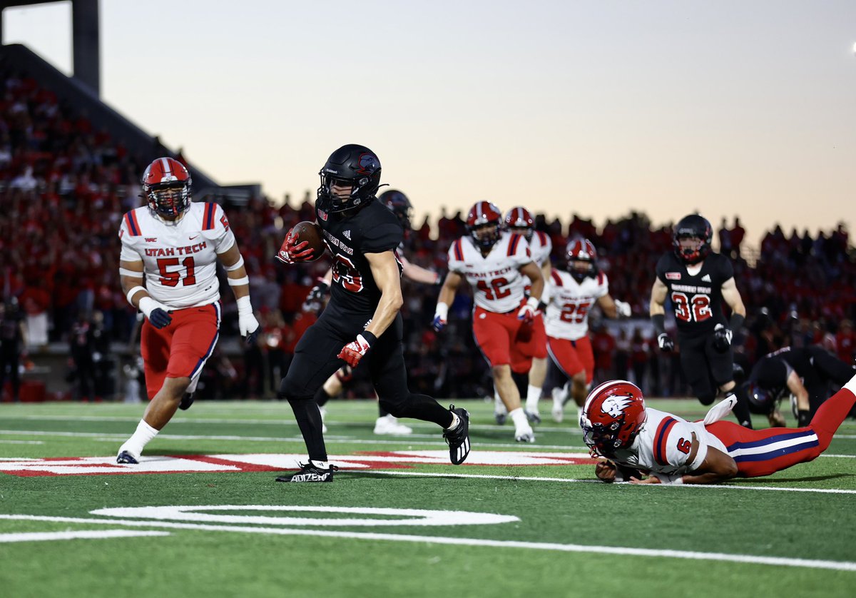 SUUFB_'s tweet photo. Some 📸’s from tonight 

#TBirdNation https://t.co/bhRmZUxVg8