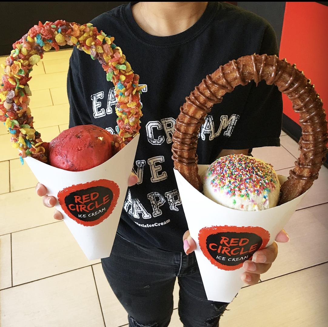 RedCircleIce1's tweet photo. If you know, you know. 👀. Our CHURRO DADDY is 🔥😛💯. #churrodaddy #churro #icecream #LevelUp #enotronivel #goocoogs #htown #Texas #Texans #GigEm #hookem https://t.co/16B40QcSJG