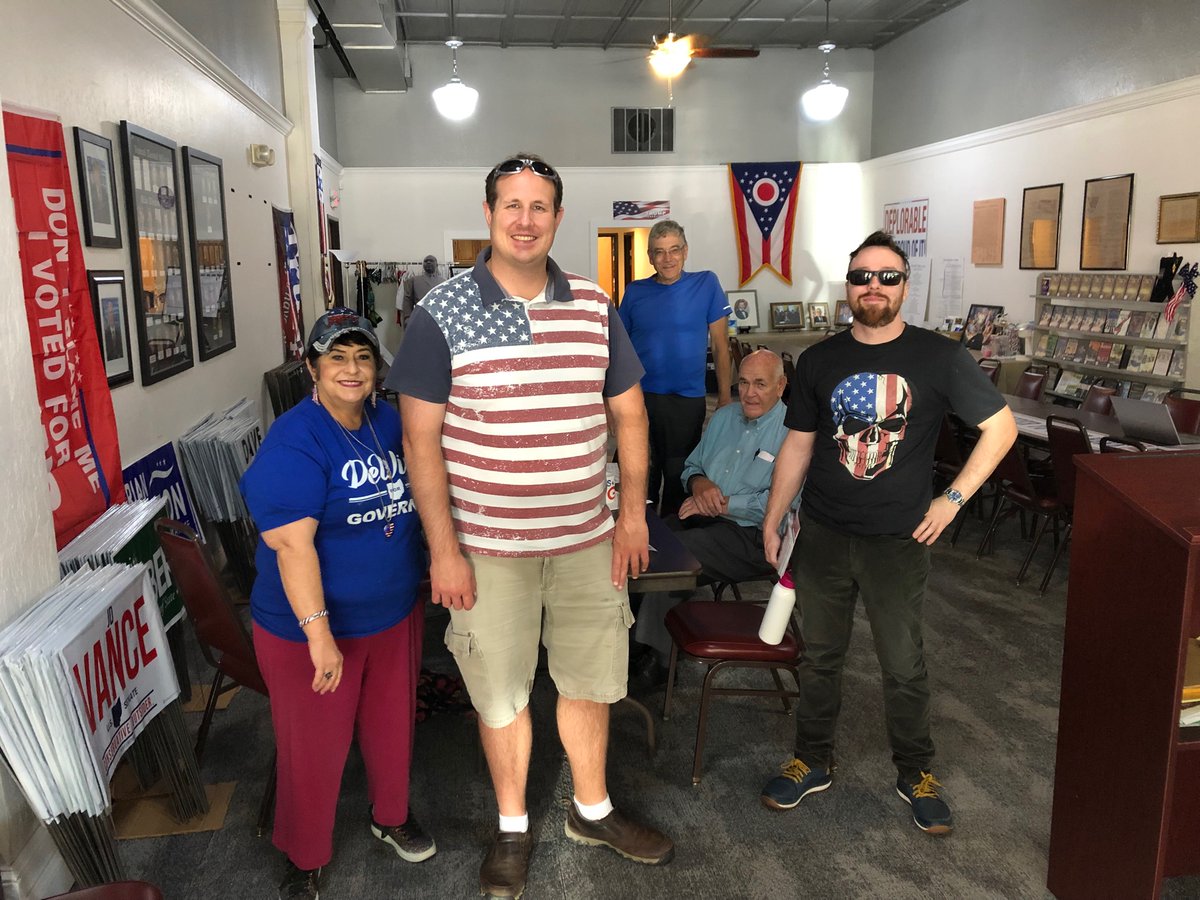 EverhartGop's tweet photo. Volunteer appreciation post! Thank you so much for all that you do. #OHVictory #LeadRight #WinningforOH https://t.co/PgfOMFb8bv