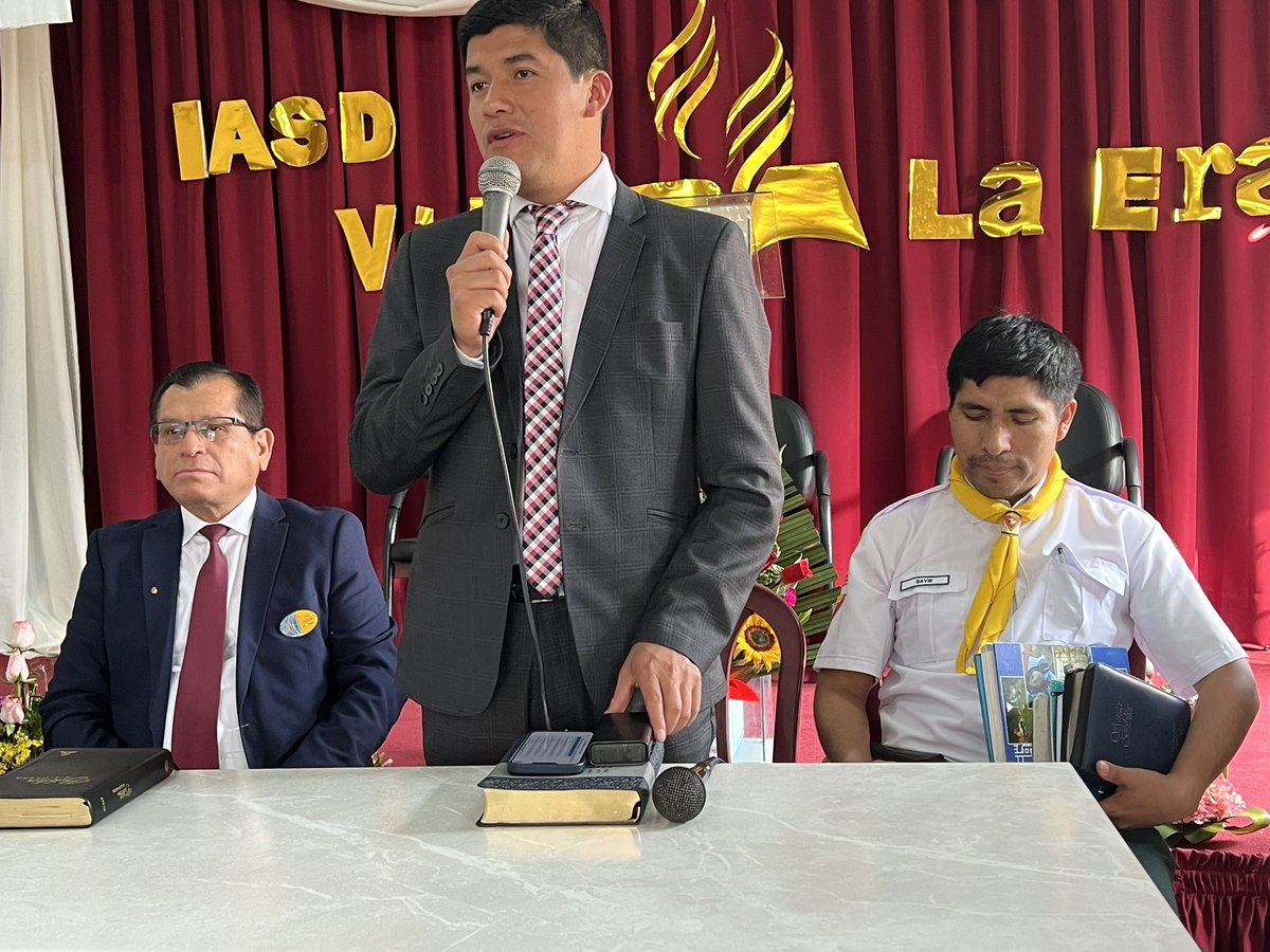 AdventistasAPCE's tweet photo. Damos gracias a Dios porque hoy se inaugura la iglesia Villa la Era del #DMElInti para su gloria y honra, personas entregadas a la causa de llevar el evangelio a todo aquel que le rodea. #PlantiodeiglesiasAPCE #RID https://t.co/uq3Gn5NlGo