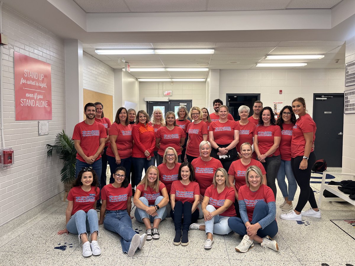 orchardparkdsbn's tweet photo. We are smart. We are strong. We can do anything!! #team #OP #smiles https://t.co/tOlOf6joxe