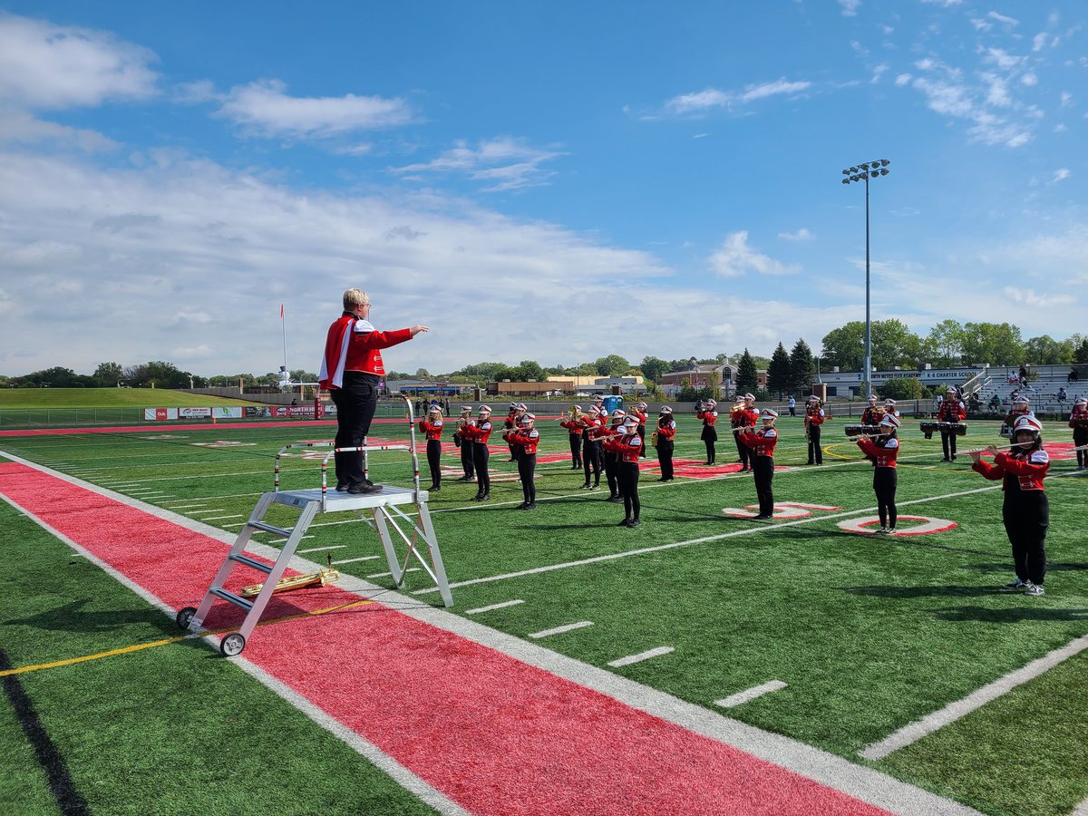 MrAHammerman's tweet photo. Our turn for halftime with the #SpotifyWrapUp
Incredibly proud of how the students performed on the field and in the stands today. Great way to spend a Saturday! #622Proud #BecauseMusic #SelfieWithTheBand #Support622Arts #MusicInTheOutdoors https://t.co/PykwmDfAE8