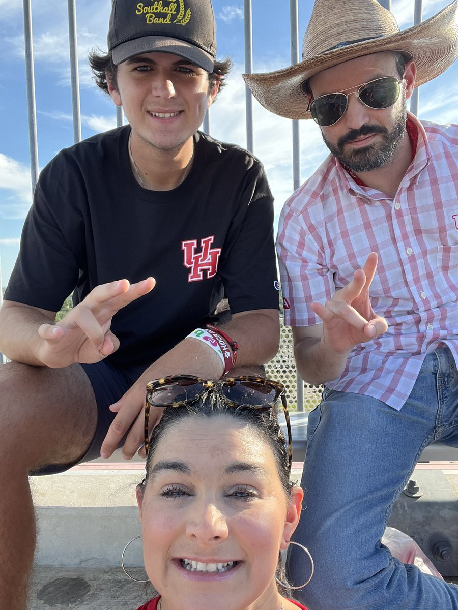EliseDonnow's tweet photo. #GoCoogs https://t.co/6wrN7a0NUN
