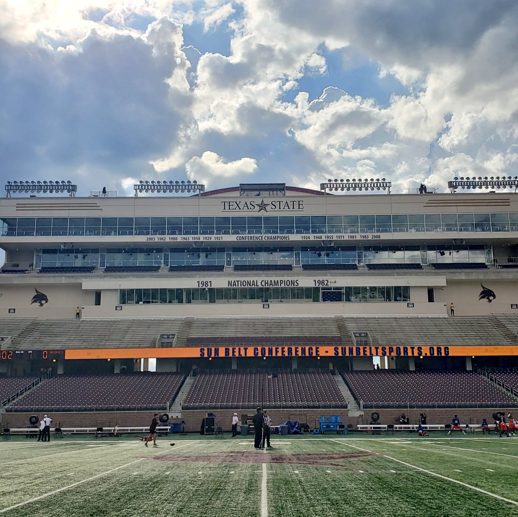 HCU Football tweet media