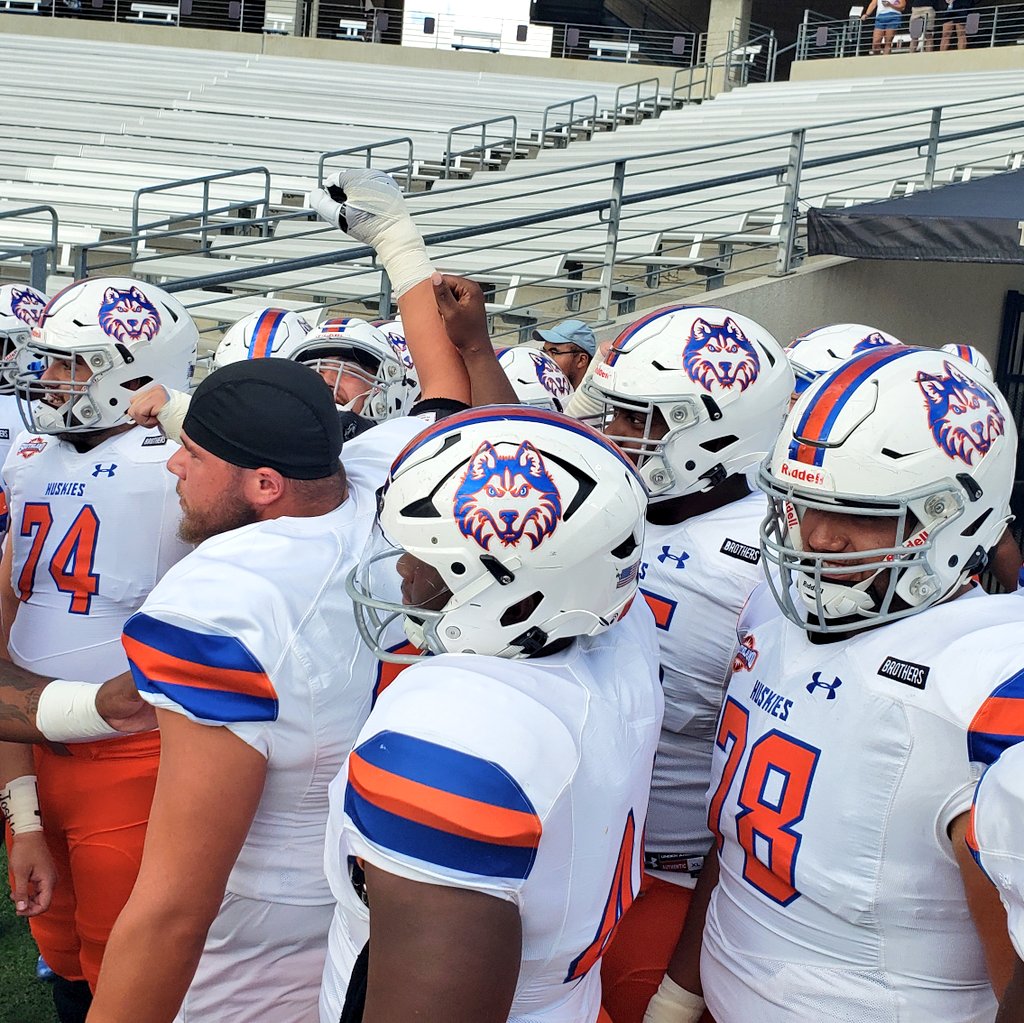 WE ARE HERE AND 𝗪𝗘 𝗔𝗥𝗘 𝗥𝗘𝗔𝗗𝗬 💯 📺 ESPN+ ⏰ 6:00 PM CST #DawgsUp #BeElite #Together