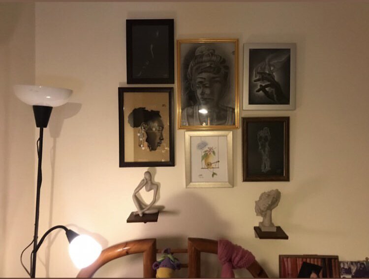 Adonia97's tweet photo. Follow my Instagram art page for more art content 

https://t.co/cdvWpzwYQI

#artistsontwitter #colors #charcol #DrawingArt #drawings #paintings 
#FramedWallArt #wallart #lights #Statue #africangirls #faces #handstand #skeleton #lemon_boy #cavetown https://t.co/AXA7vpRE7G