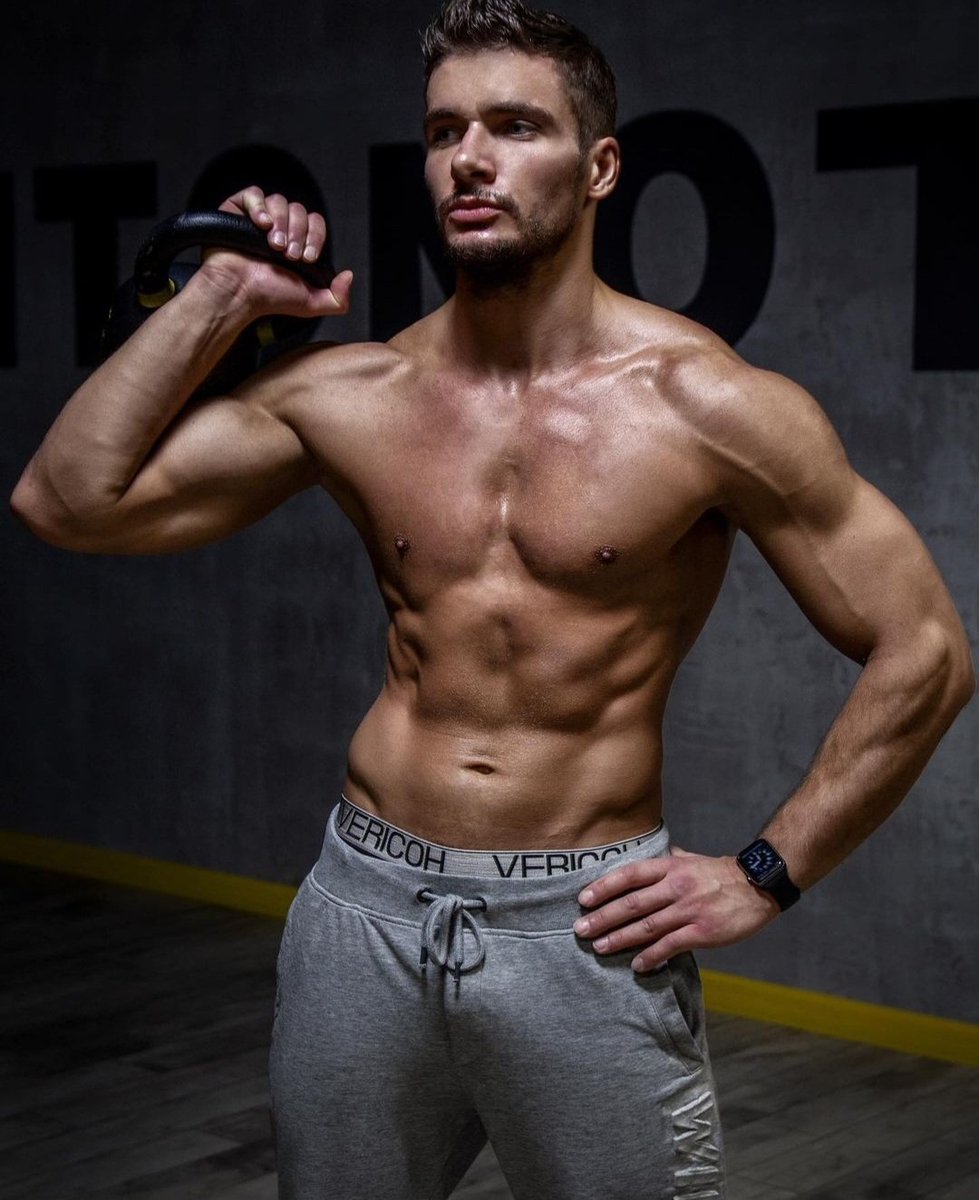 KretovBoris's tweet photo. Fitness time💪 #workout #fitness #training #gym #gymlife #fit #fitnesslife https://t.co/8d2pLcnLWq