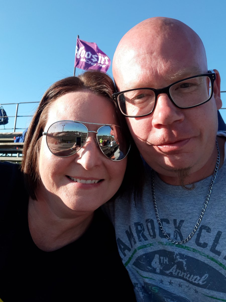 tgrotz2ha's tweet photo. I got to go racing with my baby!!!! Feels like 1st date! @TriCity11 #modmania https://t.co/225RxWYUtN