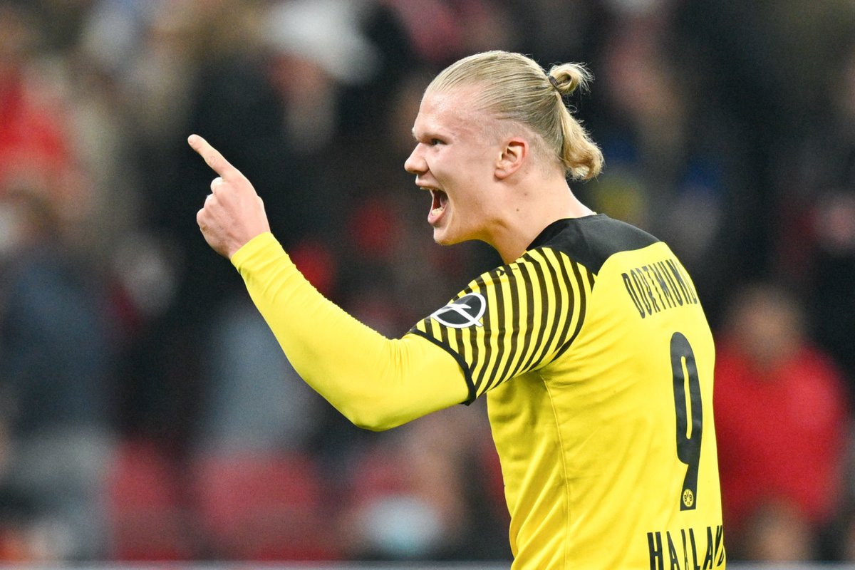 ActuFoot_'s tweet photo. Le football paraît si simple pour Erling Haaland. ⚽️🤯

Salzbourg : 29 buts en 27 matches.

Dortmund : 86 buts en 89 matches.

Manchester City : 14 buts en 10 matches. 

Norvège : 21 buts en 22 matches. https://t.co/230r8GtTxg