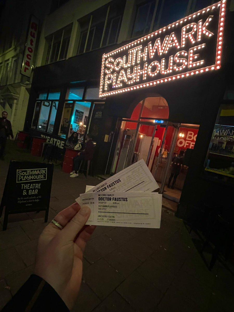 A fab evening at the theatre seeing my mate <a href="/_Jamieoneill/">Jamie O’Neill</a> in Doctor Faustus as Faustus! Brilliant cast, great production. Get tickets for their last week <a href="/swkplay/">Southwark Playhouse</a> ✨👏🏼