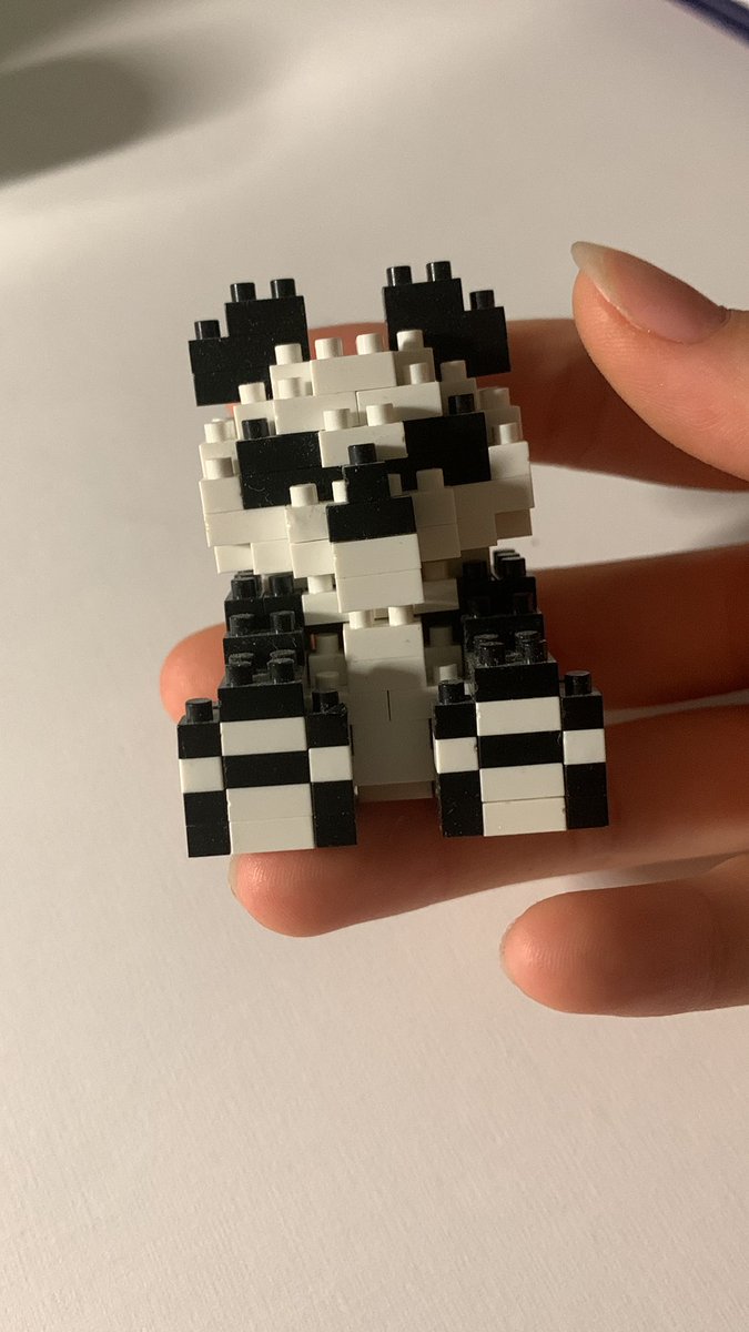 sandrasdrafts's tweet photo. @emily__reese OMG I MADE A LEGO PANDA !!! https://t.co/oVYLhd85Eg