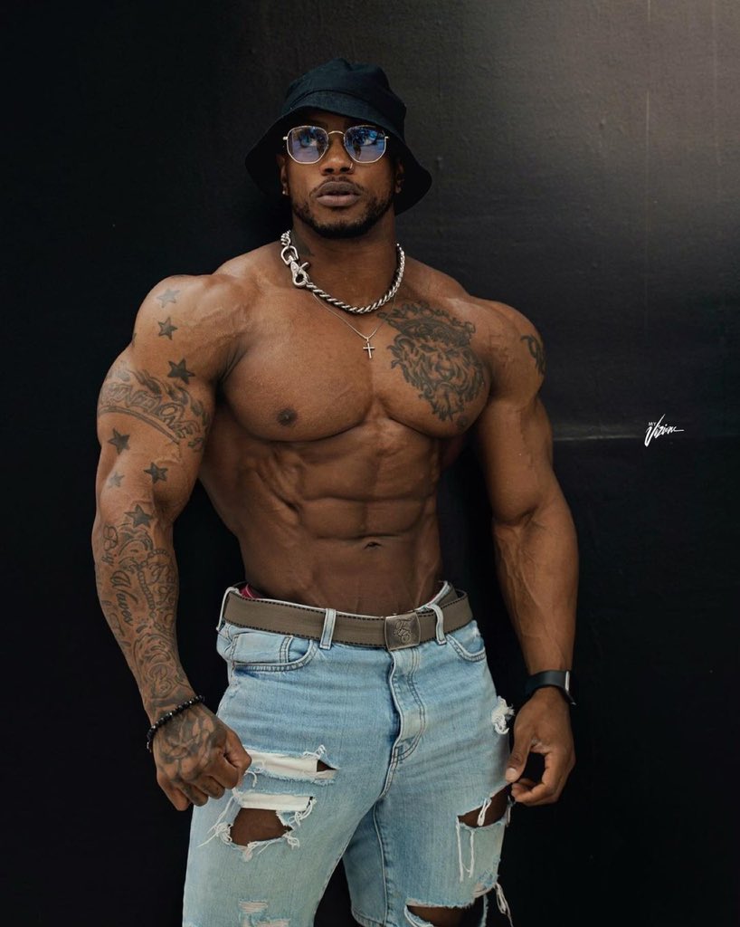 FLEX_Magazine's tweet photo. Repost from @brandon.d.hendrickson
•
Just be yourself..
That is your Super Power✍🏾🔋🏄🏾♂️🌊💎
STAY READY STAY WAVY.
#darcsport #wolvesforever #ifbb #npc #mensphysique #teammuscleegg #celsius #noconformity #yamamato #olympia2022 #olympia #arnoldclassic #lifetsyle #fitness https://t.co/yjV092jbPK