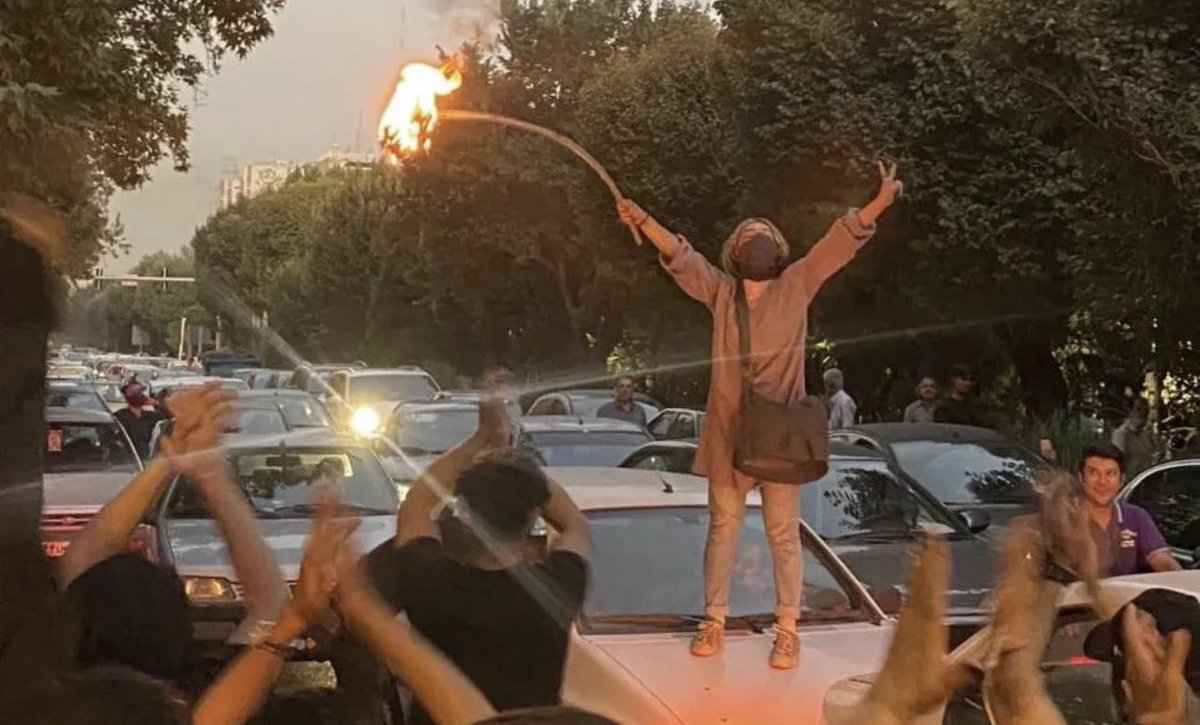 Women &amp; young  people in Iran are fighting for their freedom. And their internet is cut off. 
<a href="/jack/">jack</a> please be our voice.

#mahsaamini #mahsa_amini