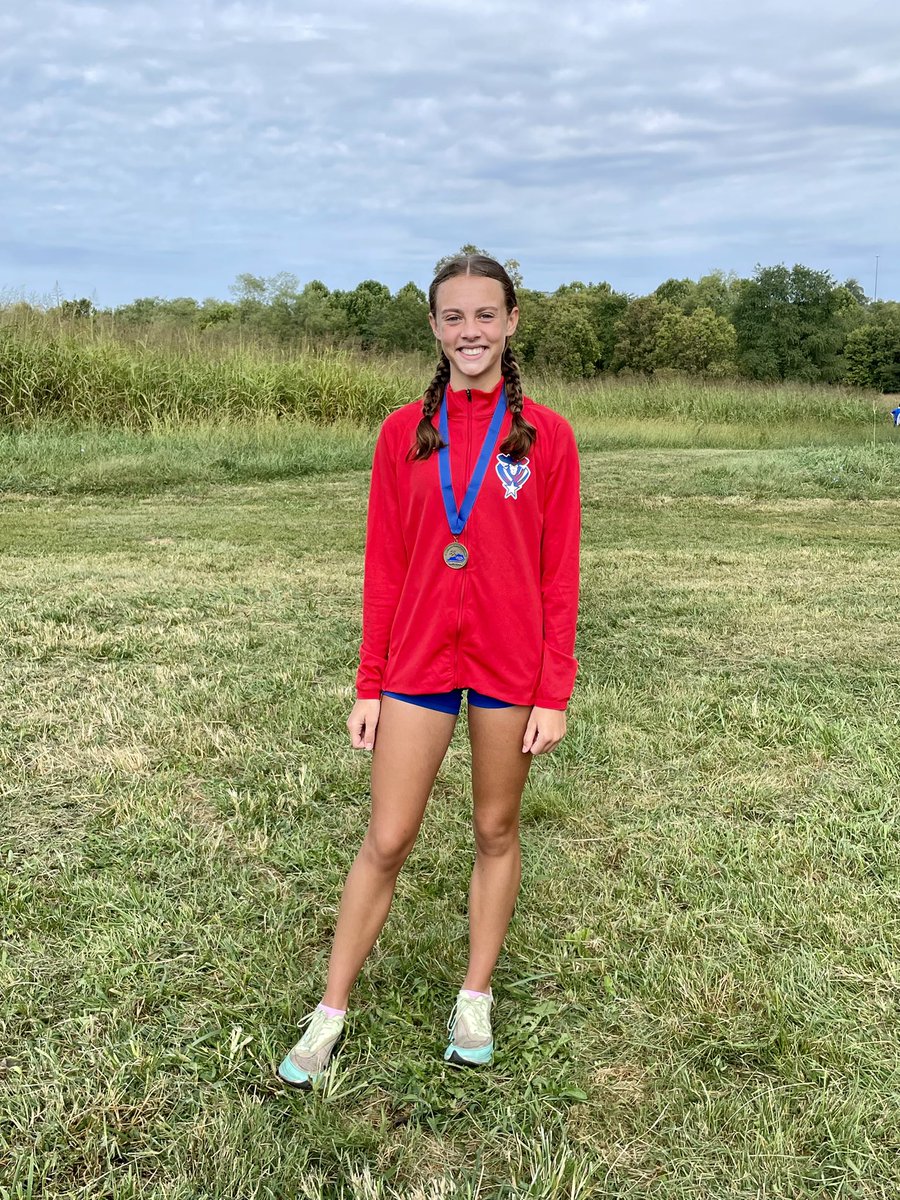 Abby_Bastin's tweet photo. Great day for the Bluegrass Invitational in Lexington. New PR of 19:02 and finished 4th. https://t.co/Ou75GhYRnh