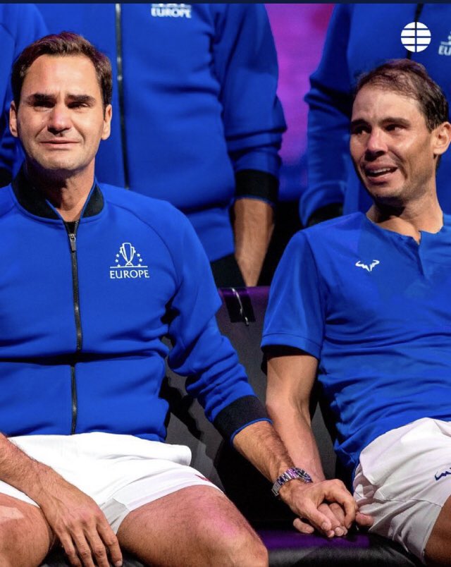 Tu rival no es tu enemigo, sino un maestro vestido con otra equipación que compite contigo desafiándote a aprender y a crecer juntos hasta alcanzar vuestra mejor versión.

No podrías lograrlo sin él, por eso merece todo tu respeto y agradecimiento.

#AmistaEterna
#Legends