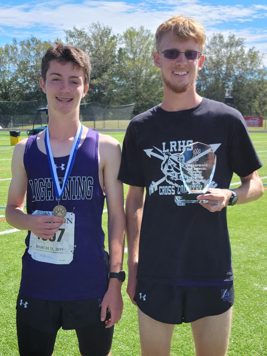 XC_LRHS's tweet photo. What a great morning for a race. PR's up and down the board for @hcpss_lrhs XC. Congrats to @XChristian_Brow for his victory today, Evan Quinn for finishing 7th, and both the boys and girls teams for their amazing races! Keep working! #runningislife @LRHS_Athletics https://t.co/ooqLtoyNa7